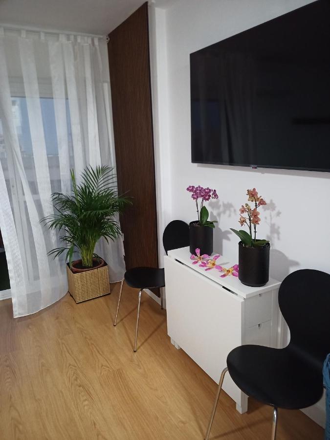 Sweet Home Benalmadena, Estudio Con Vistas Al Mar Y Excelente Conexion Wifi, Para No Fumadores, Con Piscinas, Sea Views, With Swimming Pools, Completely Renovated, Ideal For Older People, Bright With Morning Sun, No Smoking Экстерьер фото